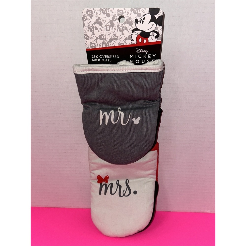 Disney Mickey Mouse Mr and Mrs 2PK Oversized Mini Mitts Grey White BB1232502
